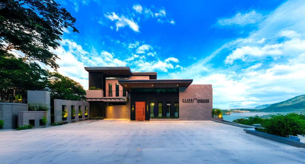Cliff House Nasugbu - villa Front View 1