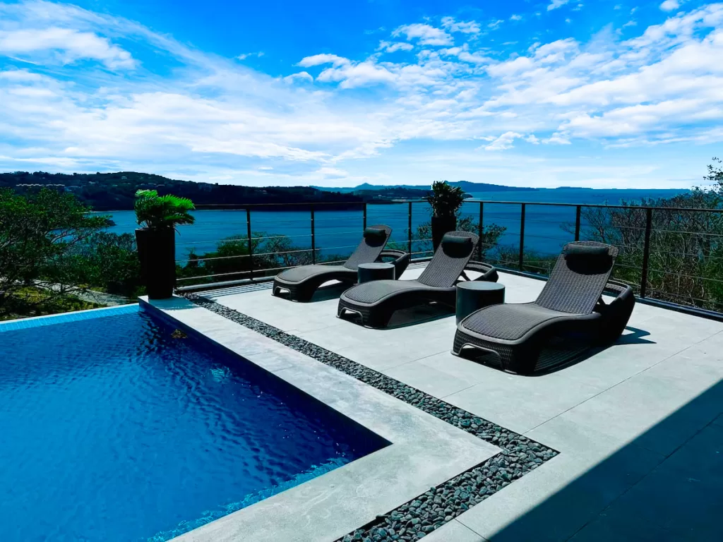 Cliff House Nasugbu - pool lounge chair