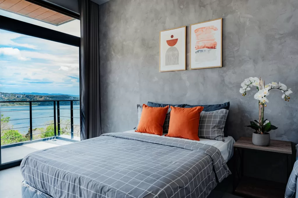 Cliff House Nasugbu - Bed room side ocean view